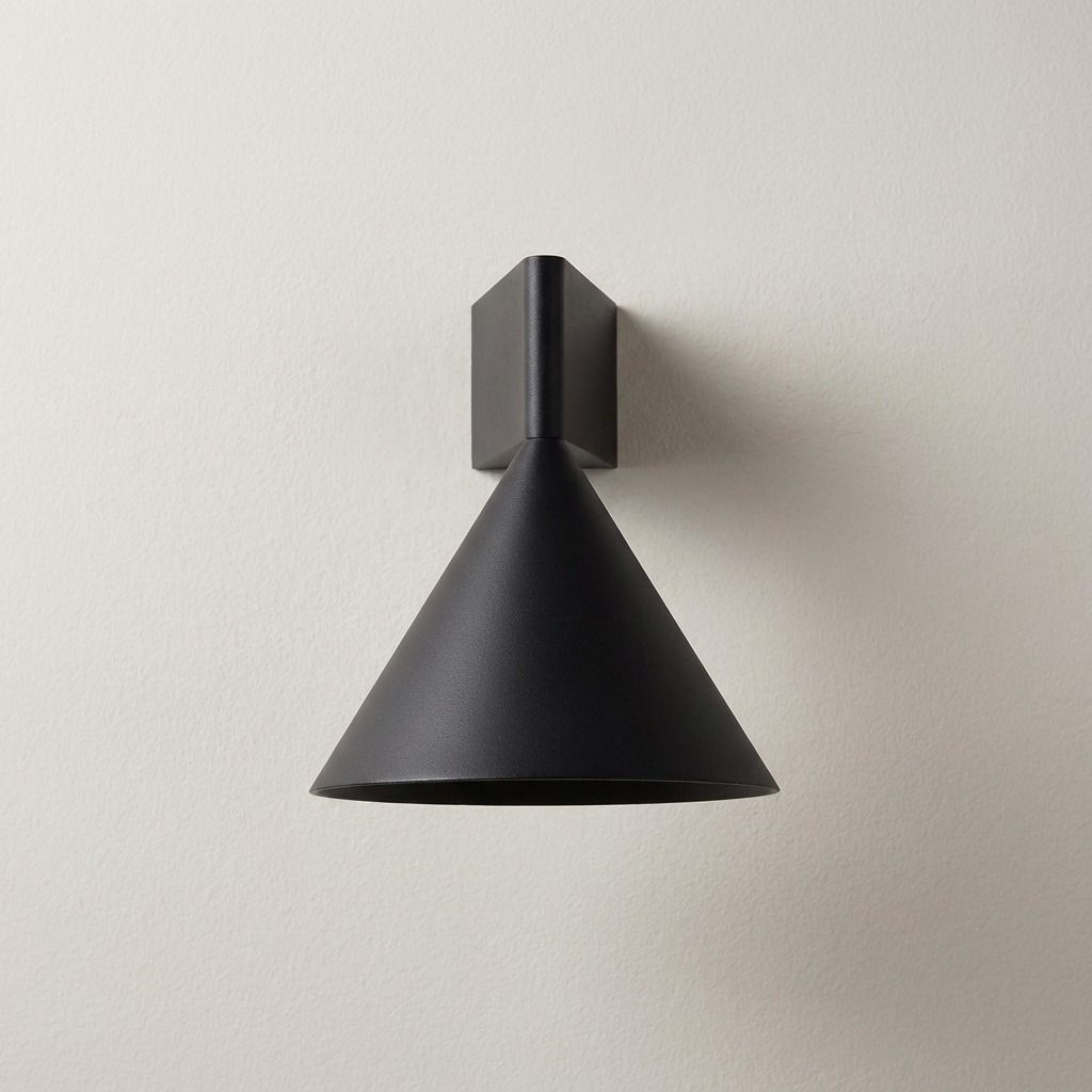 Siv – Modern Wall Mounted Spotlight in Nordic Style